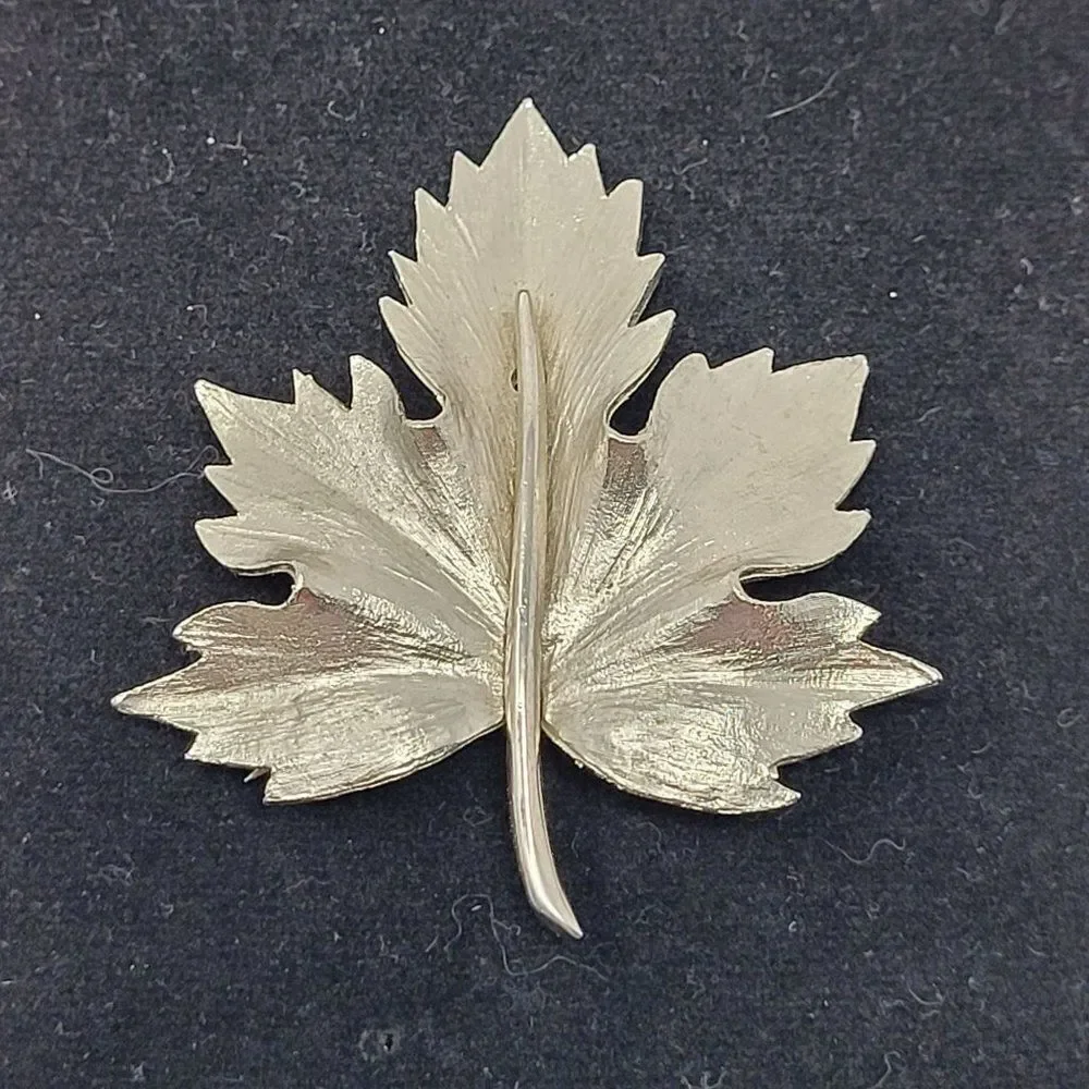 Vintage‎ Silver Tone Maple Leaf Brooch Pin Pendant 3D Etched Gift Canadian